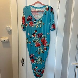 Ruched midi maternity dress